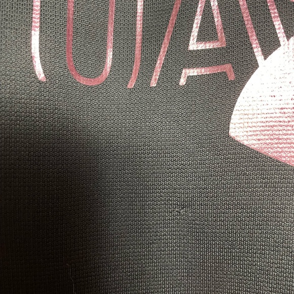 UA cold gear hoodie - Picture 3 of 3